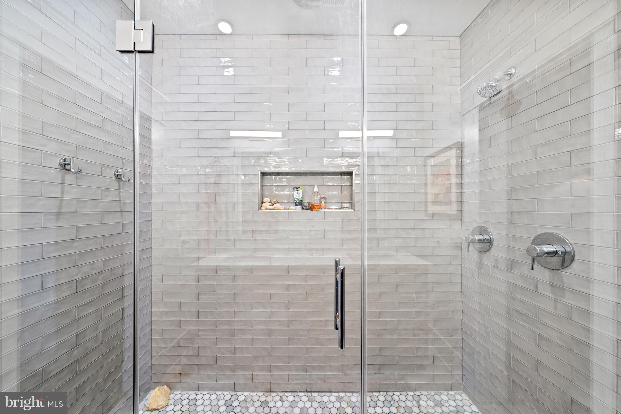 2626 Garfield Street Northwest Washington, DC 20008 - Photo 37 of 49