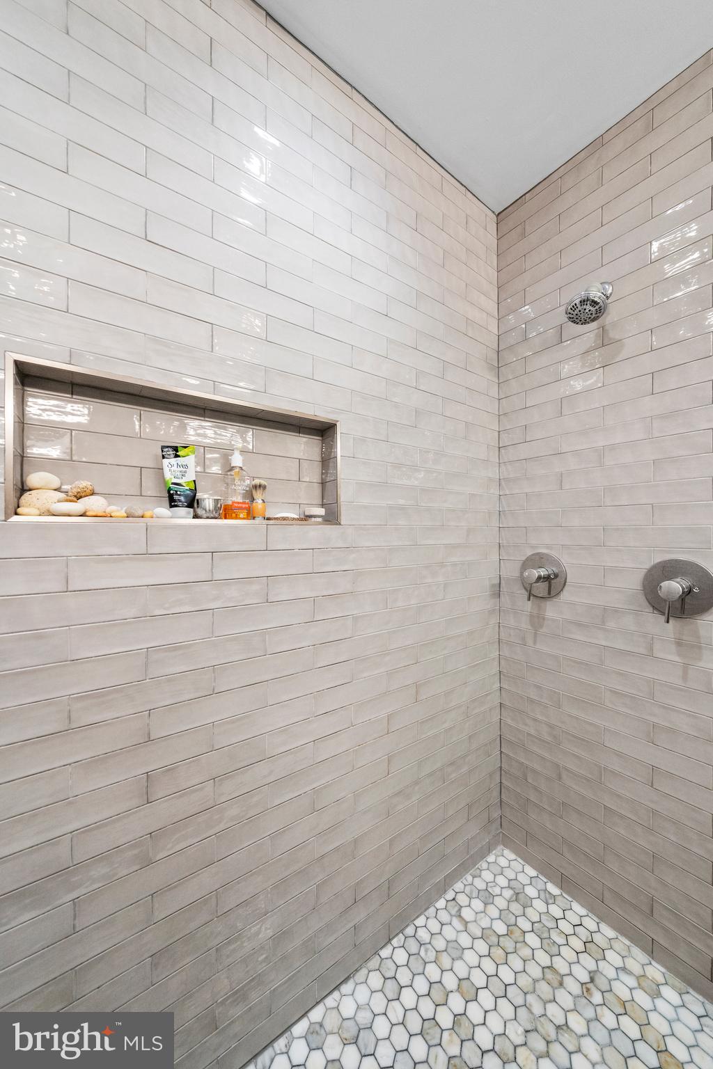 2626 Garfield Street Northwest Washington, DC 20008 - Photo 38 of 49