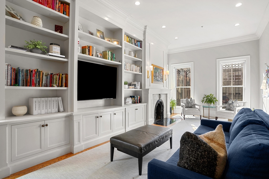 41 Worcester Street, Unit 1 Boston, MA 02118 - Photo 4 of 24