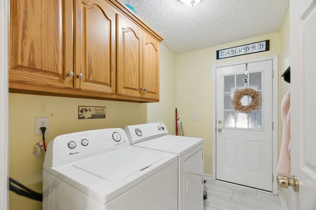 $399,900 | 742 Bowling Branch Road, Cottontown, TN 37048