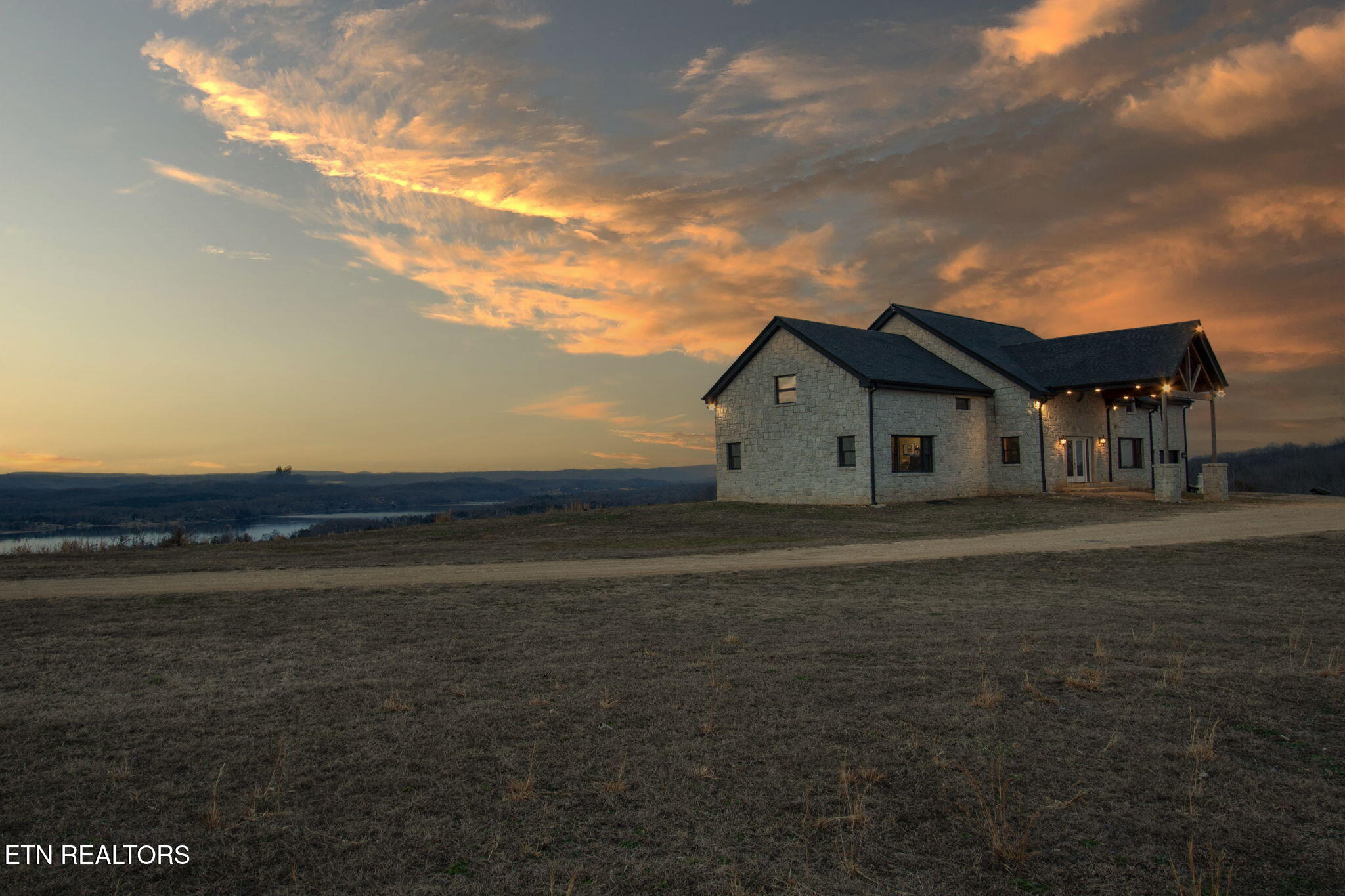 150 Grigsby Hollow Road Kingston, TN 37763 - Photo 7 of 32 007