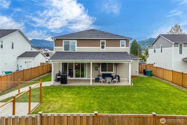 $825,000 | 146 Baur Lane, Enumclaw, WA 98022