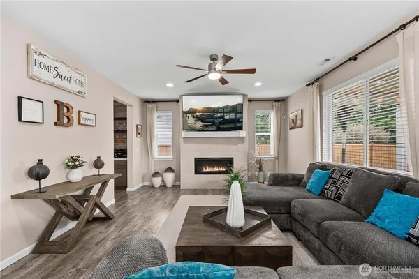 $825,000 | 146 Baur Lane, Enumclaw, WA 98022