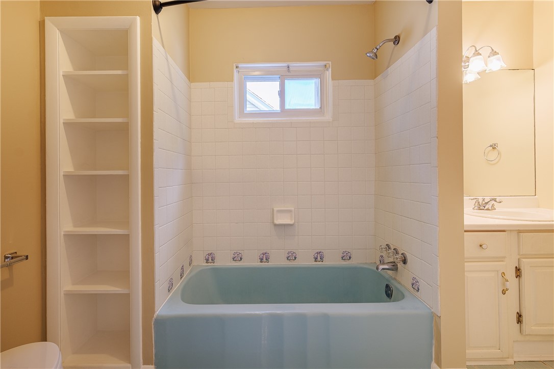 210 Laurelton Road Irondequoit, NY 14609 - Photo 27 of 50
