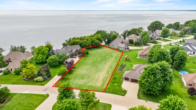 $699,000 | N7827 State Park Road, Unit 41, Sherwood, WI 54169