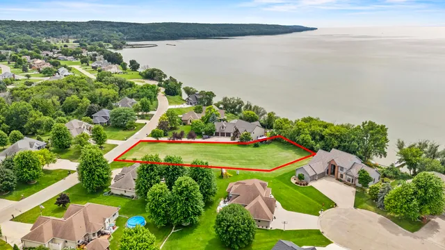 $699,000 | N7827 State Park Road, Unit 41, Sherwood, WI 54169
