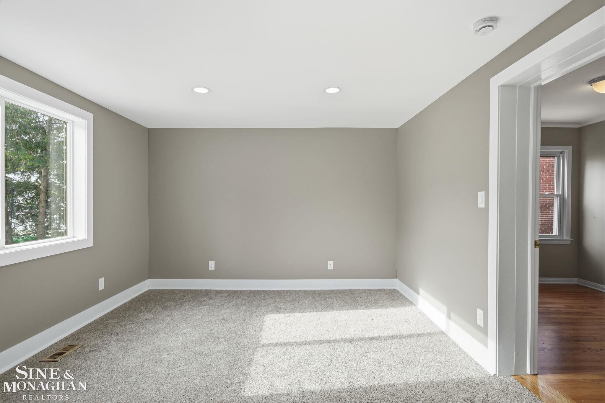 1641 Hampton Road Grosse Pointe Woods, MI 48236 - Photo 31 of 70