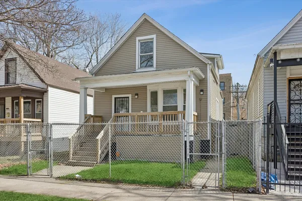 $279,000 | 7845 South Ingleside Avenue, Chicago, IL 60619