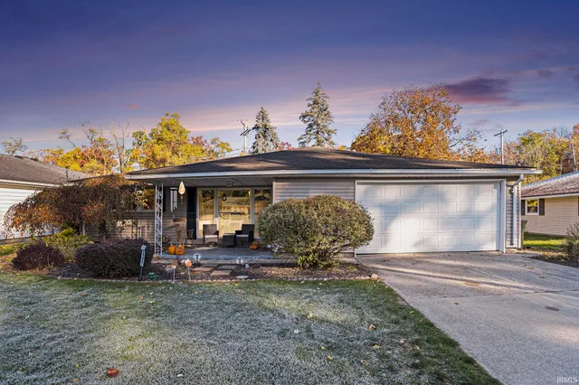 $249,900 | 2521 Club Drive, South Bend, IN 46615