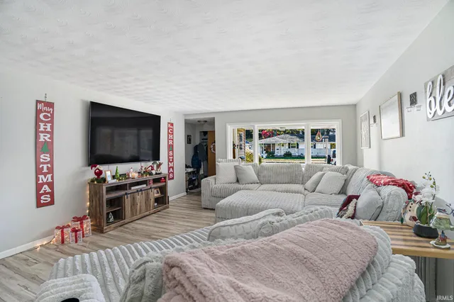 $249,900 | 2521 Club Drive, South Bend, IN 46615