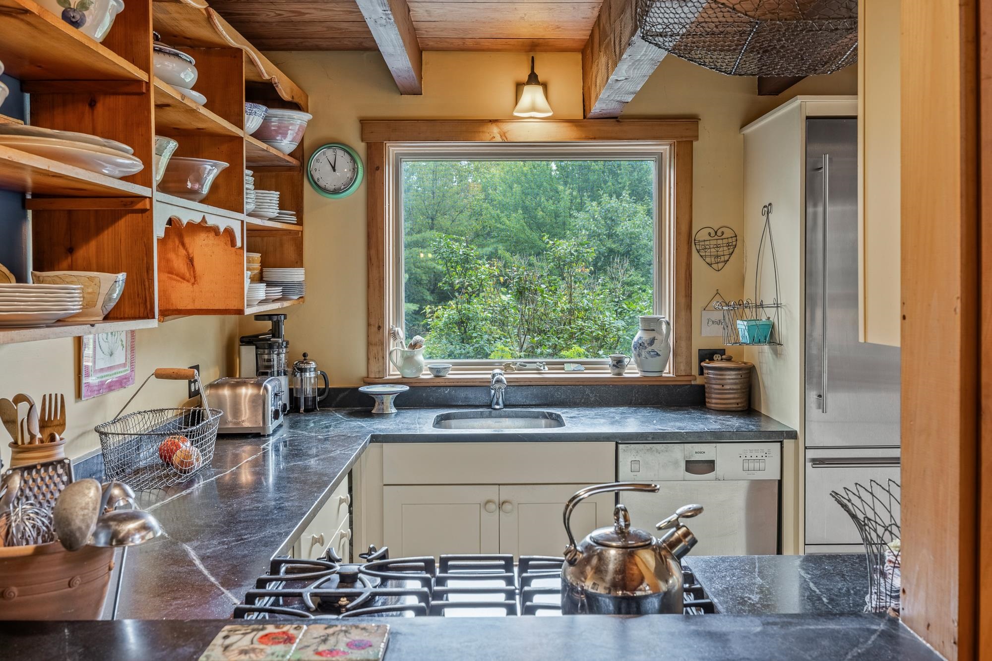 13 Poor Farm Road Hartland, VT 05048 - Photo 7 of 60