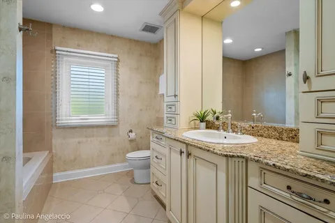 $1,150,000 | 1507 Guthrie Drive, Inverness, IL 60067
