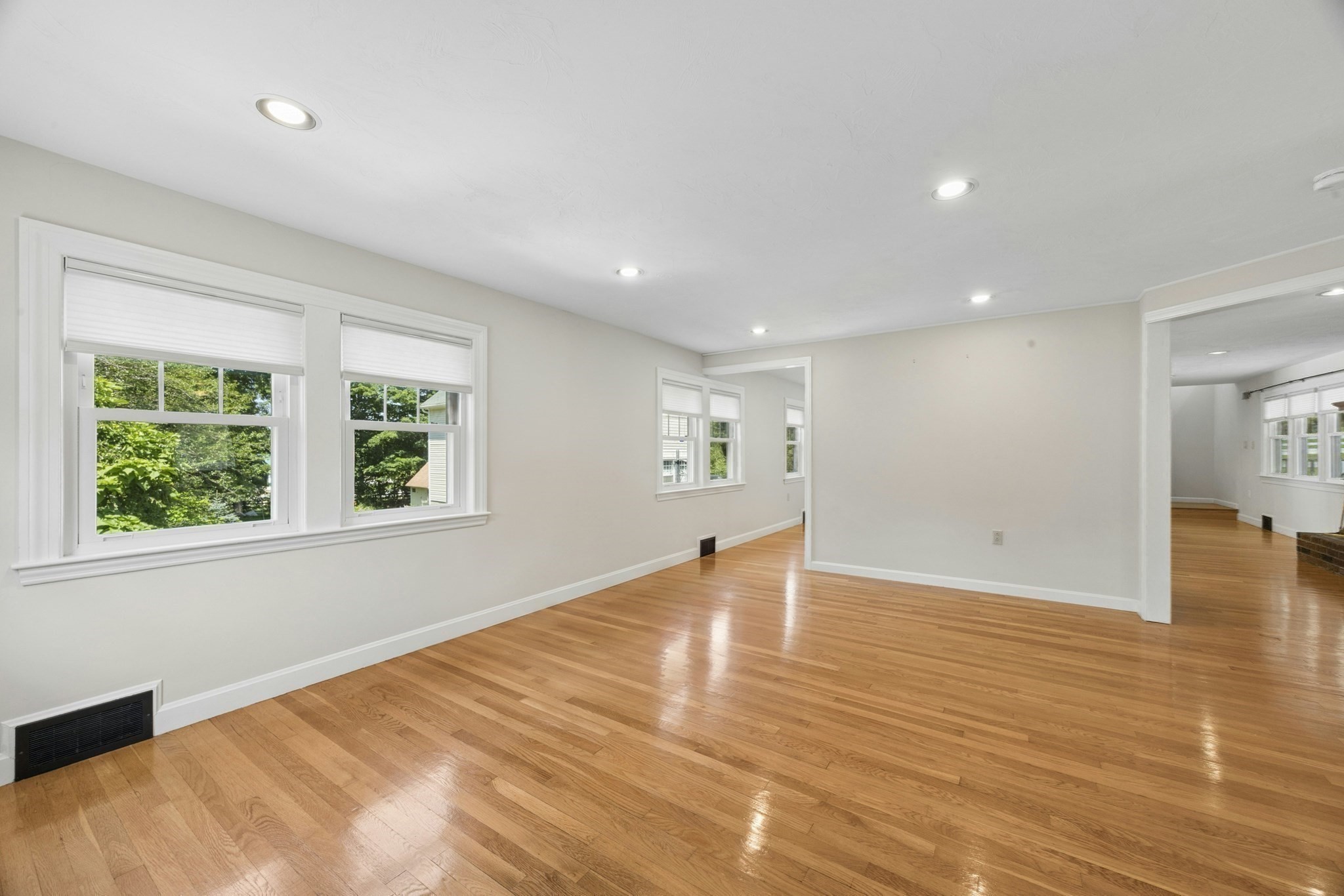 18 Proctor Road Chelmsford, MA 01824 - Photo 11 of 25 Gallery Image 11