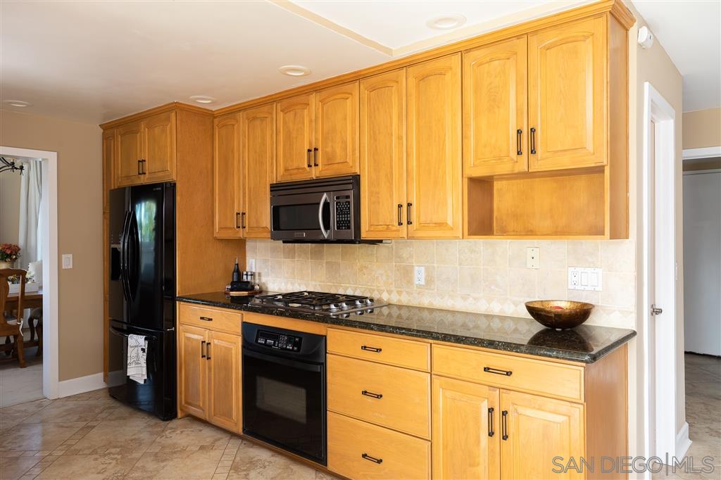 9175 Emden Road San Diego, CA 92129 - Photo 8 of 25 Gallery Image 8