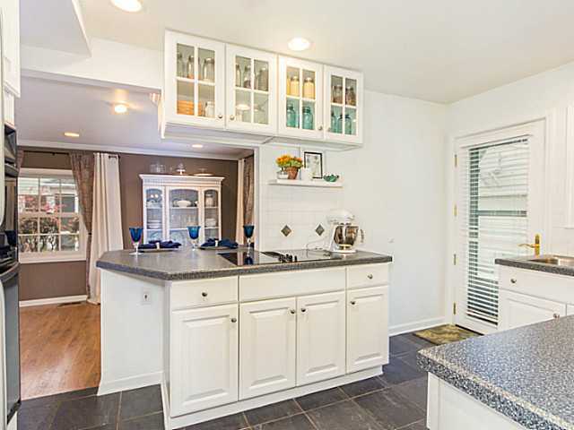 2180 Inchcliff Road Columbus, OH 43221 - Photo 6 of 20