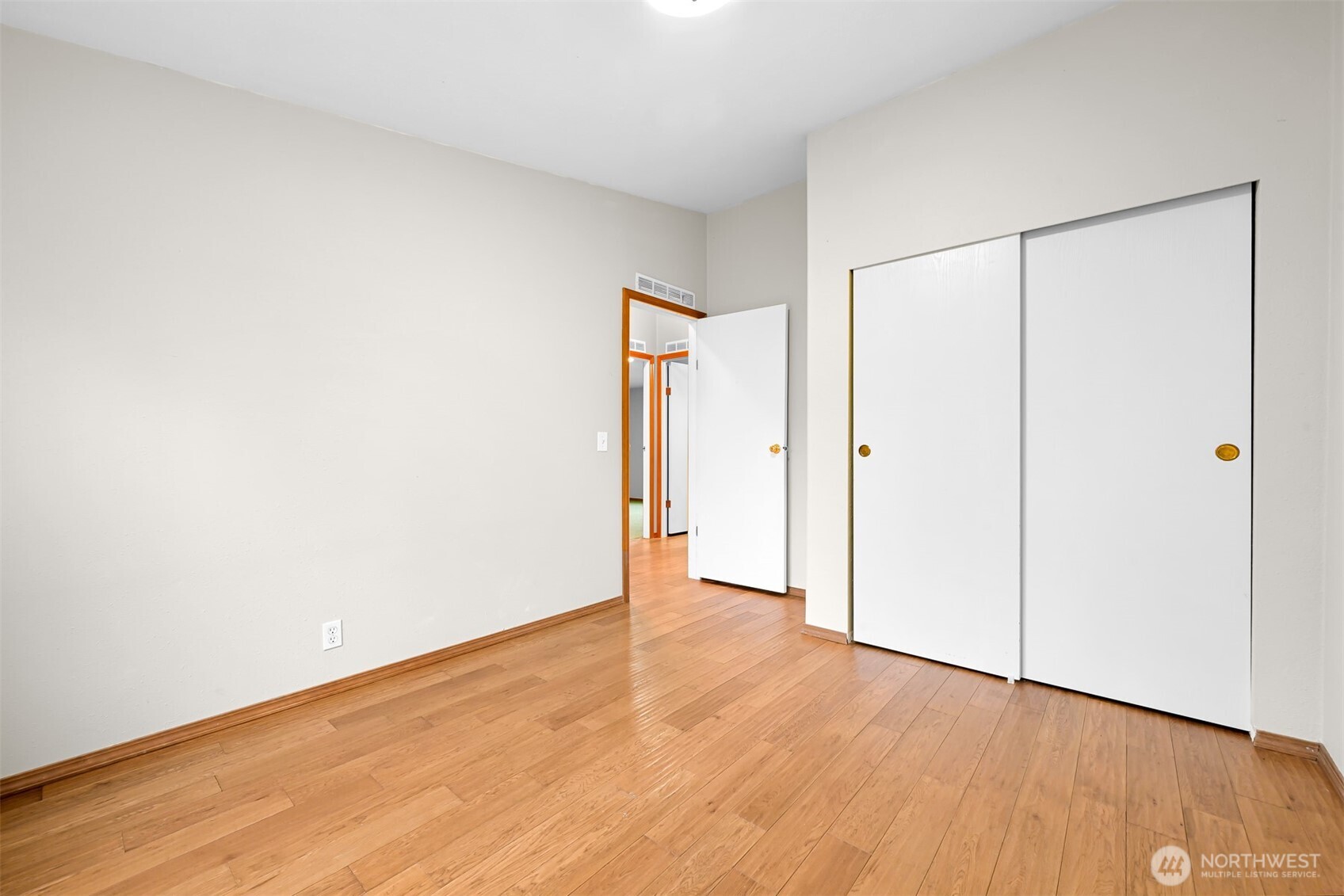 3025 East Smith Road Bellingham, WA 98226 - Photo 26 of 38 Gallery Image 26
