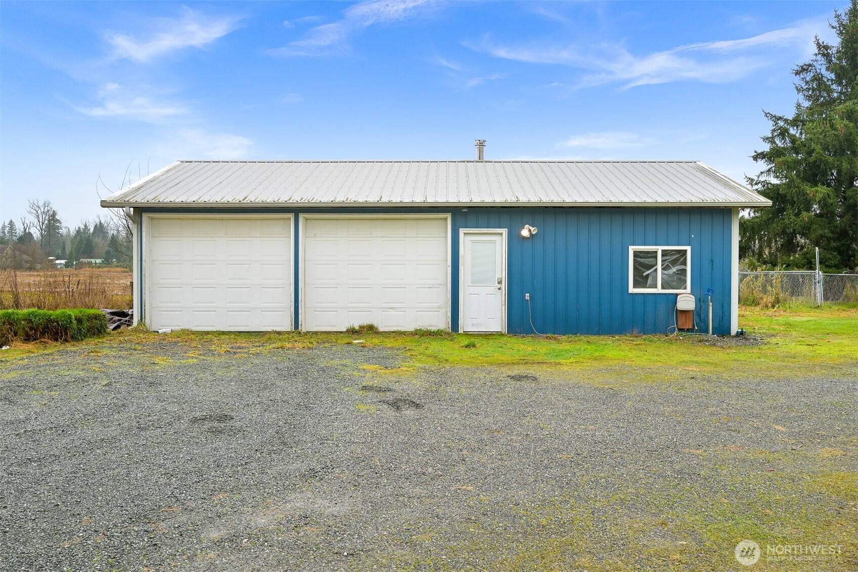 3025 East Smith Road Bellingham, WA 98226 - Photo 33 of 38 Gallery Image 33