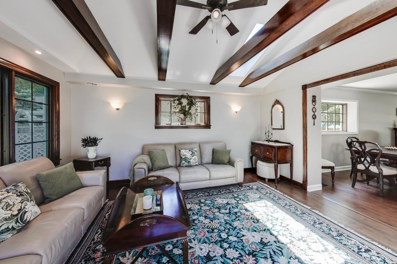623 South Arlington Heights Road Arlington Heights, IL 60005 - Photo 13 of 36