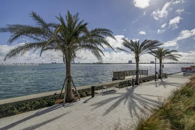 $30,000 | 2900 Northeast 7th Avenue, Unit 5002, Miami, FL 33137