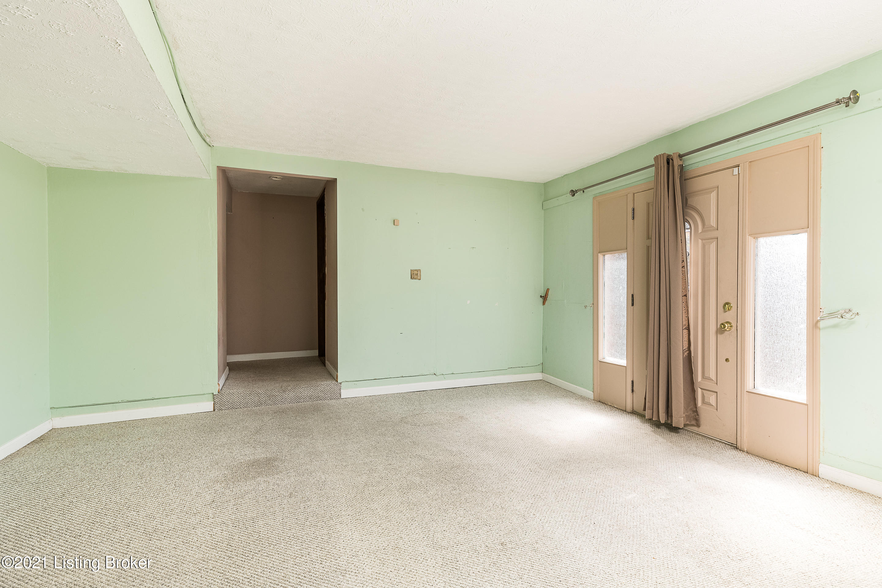 10611 St Rene Road Louisville, KY 40299 - Photo 25 of 42 family room in basement