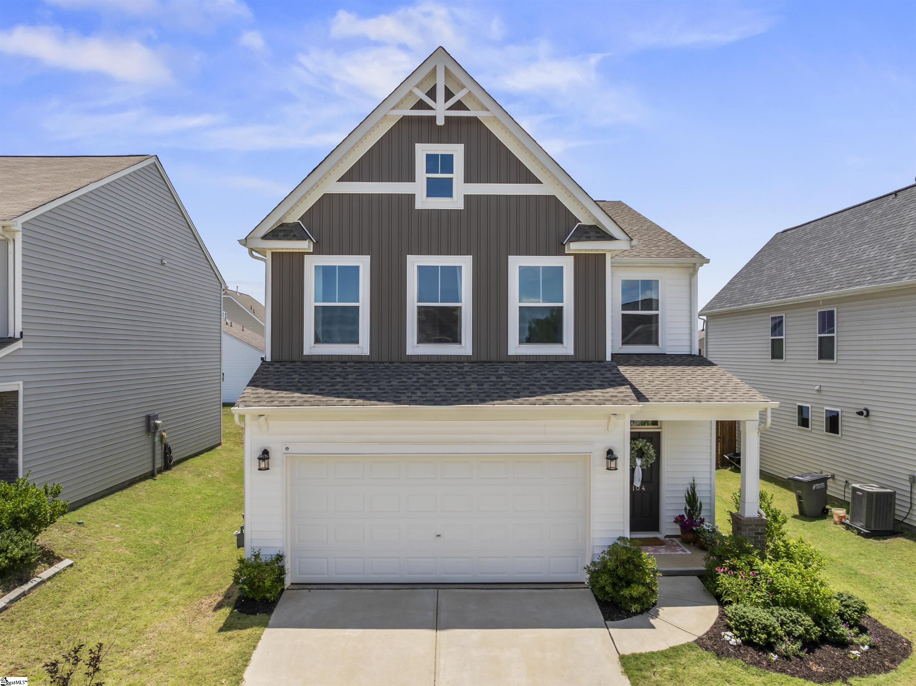 104 Pendergast Road Greenville, SC 29605 - Photo 1 of 48