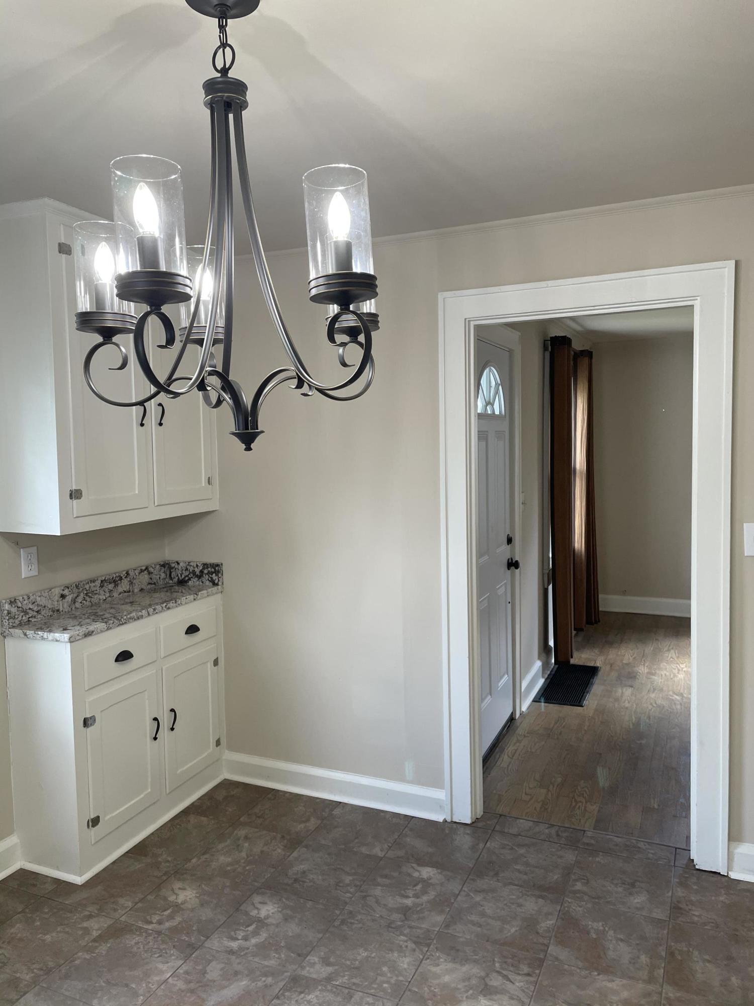 507 South Ruth Street Maryville, TN 37803 - Photo 7 of 31 EF7A668B-B39C-4C73-A923-1507B6E218AD