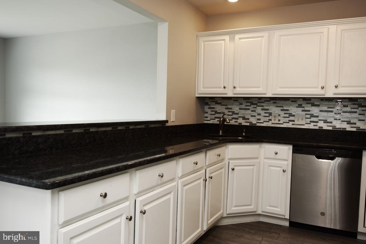 407 Caramist Circle Sinking Spring, PA 19608 - Photo 8 of 44
