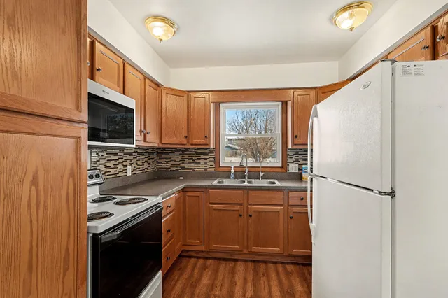 $2,000 | 411 Walden Drive, Otsego, MI 49078