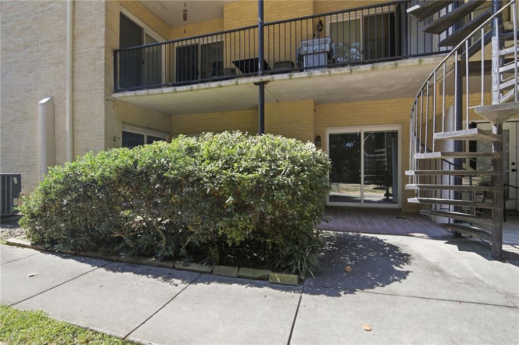 5400 Roswell Road, Unit N6 Sandy Springs, GA 30342 - Photo 18 of 27 Gallery Image 18