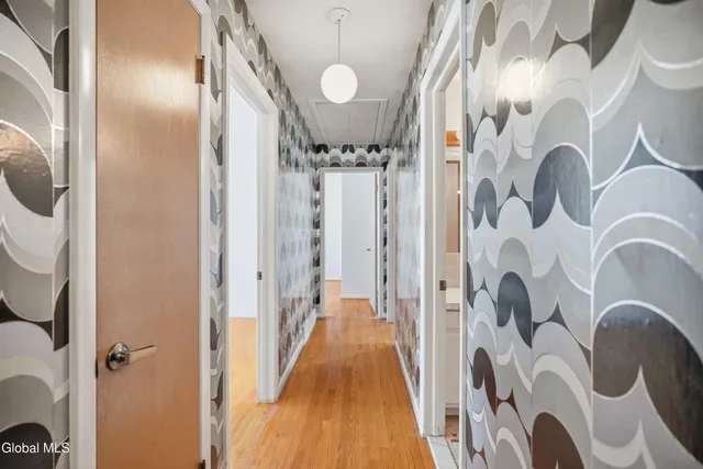 $400,000 | 1225 Hempstead Road, Niskayuna, NY 12309