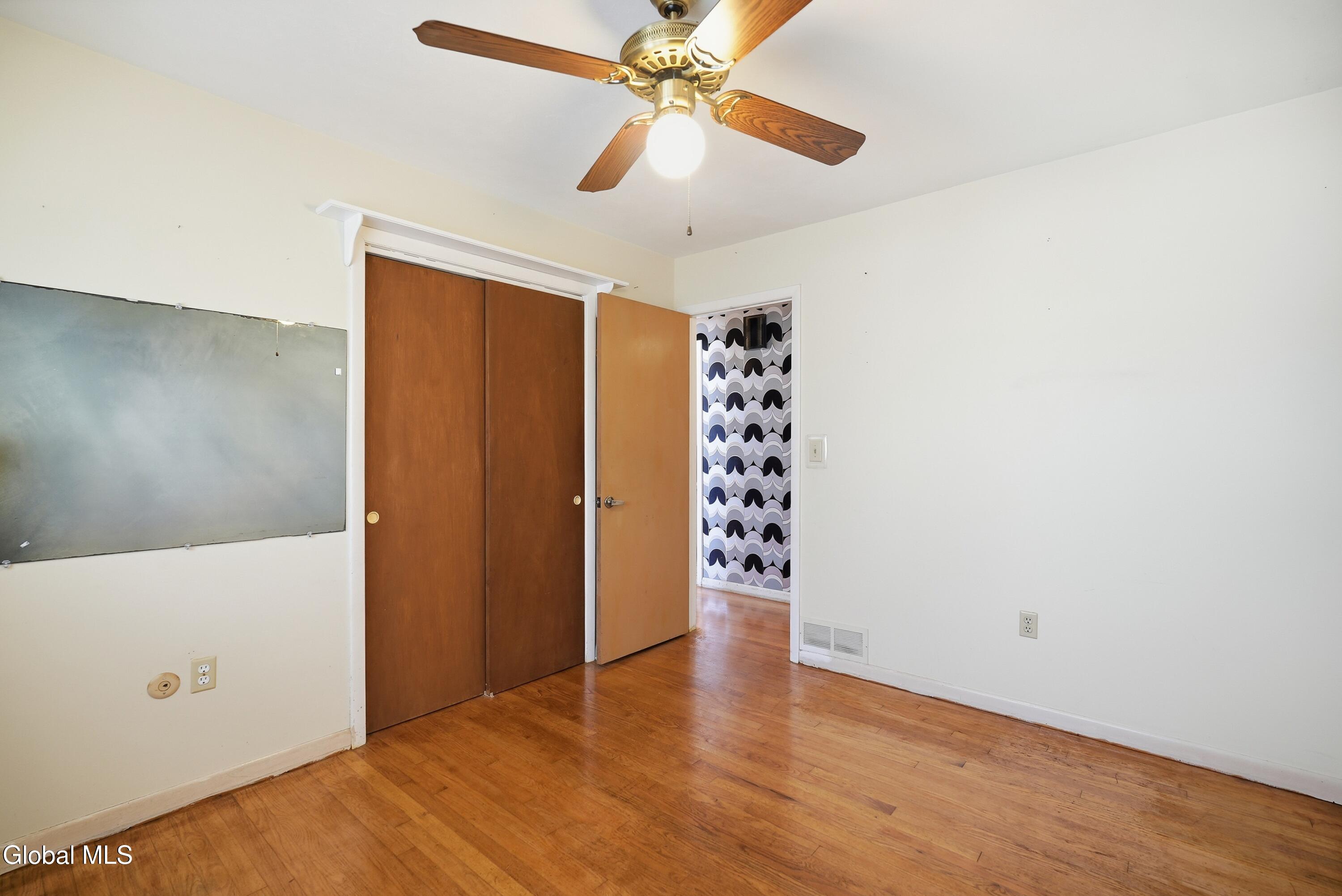 1225 Hempstead Road Niskayuna, NY 12309 - Photo 17 of 29 25