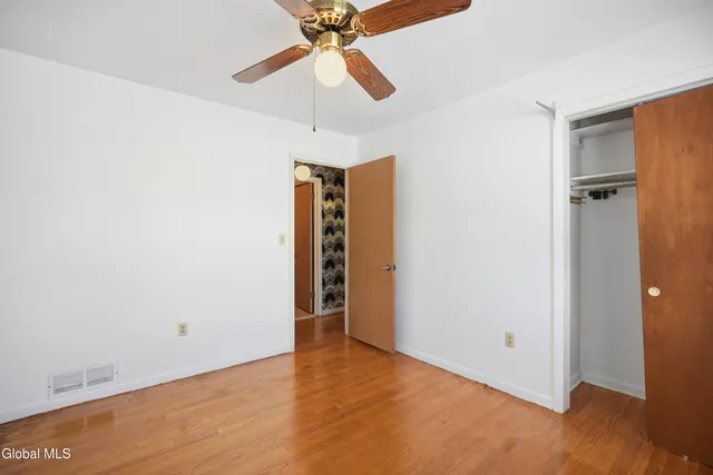 $400,000 | 1225 Hempstead Road, Niskayuna, NY 12309