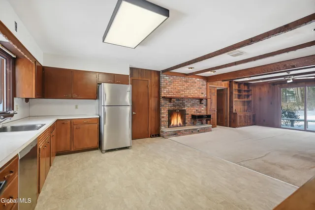 $400,000 | 1225 Hempstead Road, Niskayuna, NY 12309