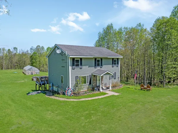 $359,900 | 252 Moose Mountain Drive, Stewartstown, NH 03576