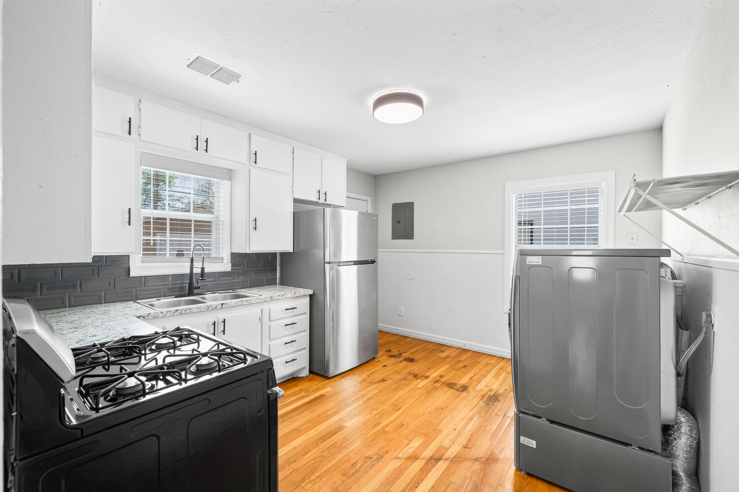 2715 36th Street Lubbock, TX 79413 - Photo 6 of 13 2715 36th St-6