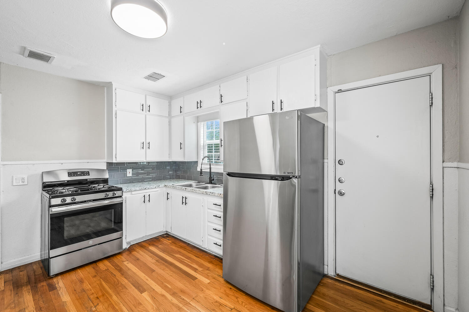 2715 36th Street Lubbock, TX 79413 - Photo 7 of 13 2715 36th St-7