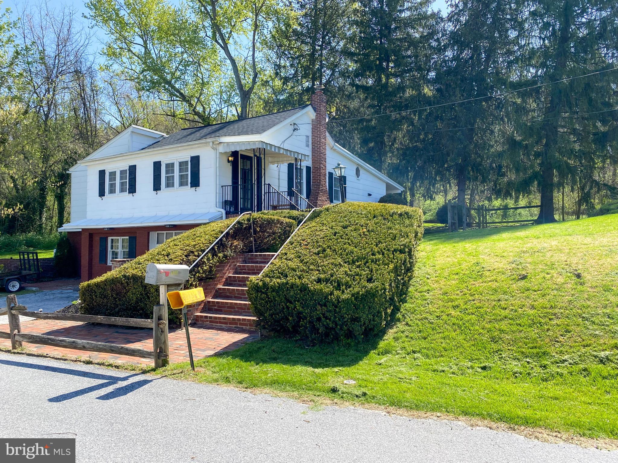711 Spring Mills Road Westminster, MD 21157 - Photo 4 of 21 Gallery Image 4