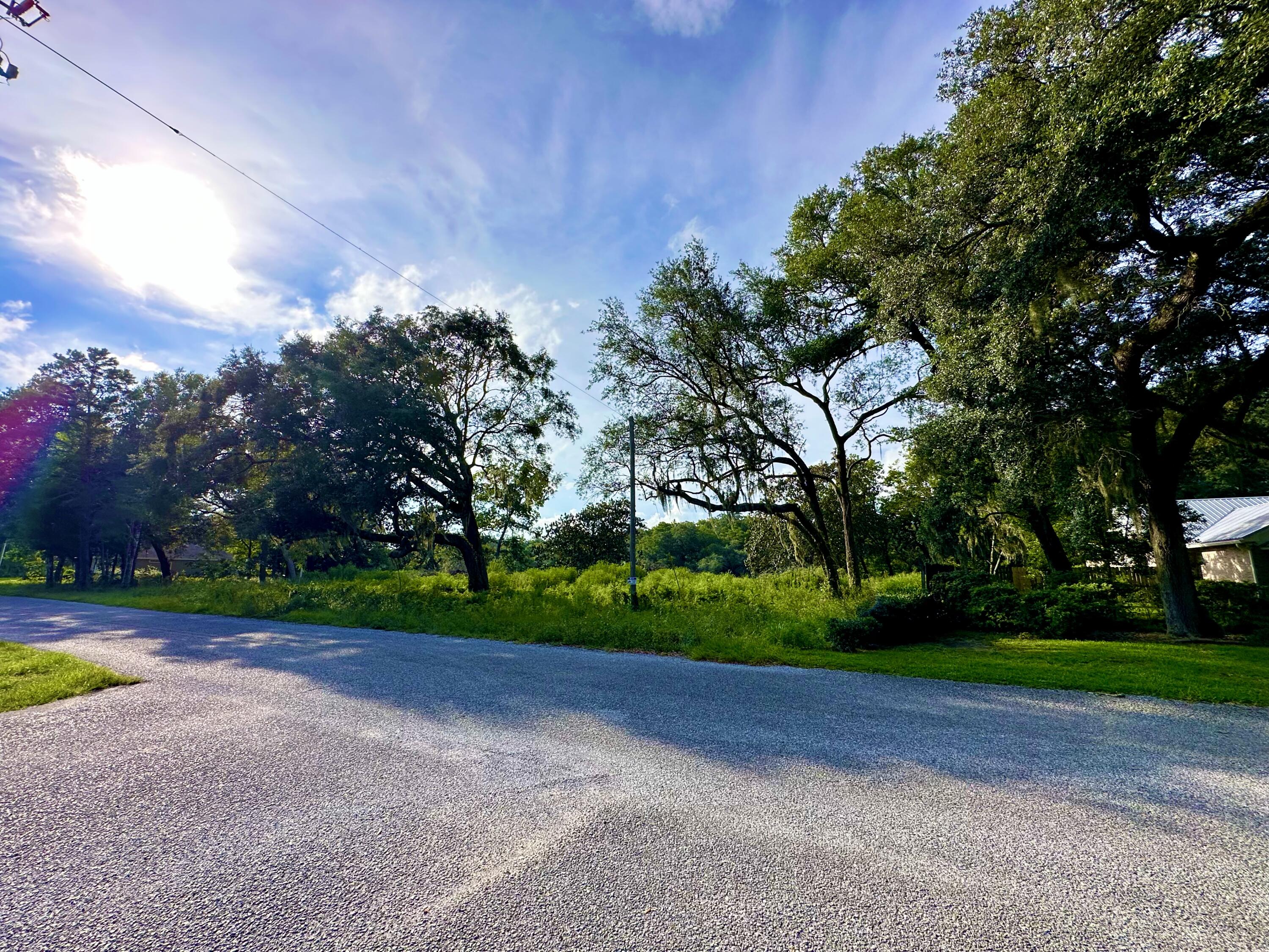 630 Satsuma Road Niceville, FL 32578 - Photo 8 of 15 a view of a park