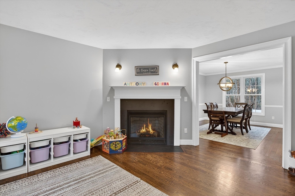 1935 Washington Street Extension Walpole, MA 02071 - Photo 5 of 41