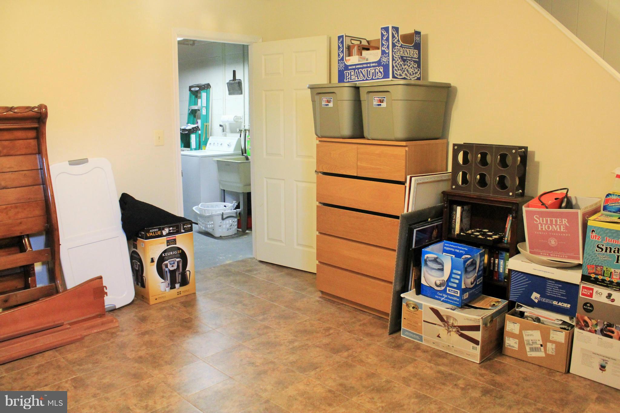 741 Seawall Road Baltimore, MD 21221 - Photo 20 of 26 Family Room