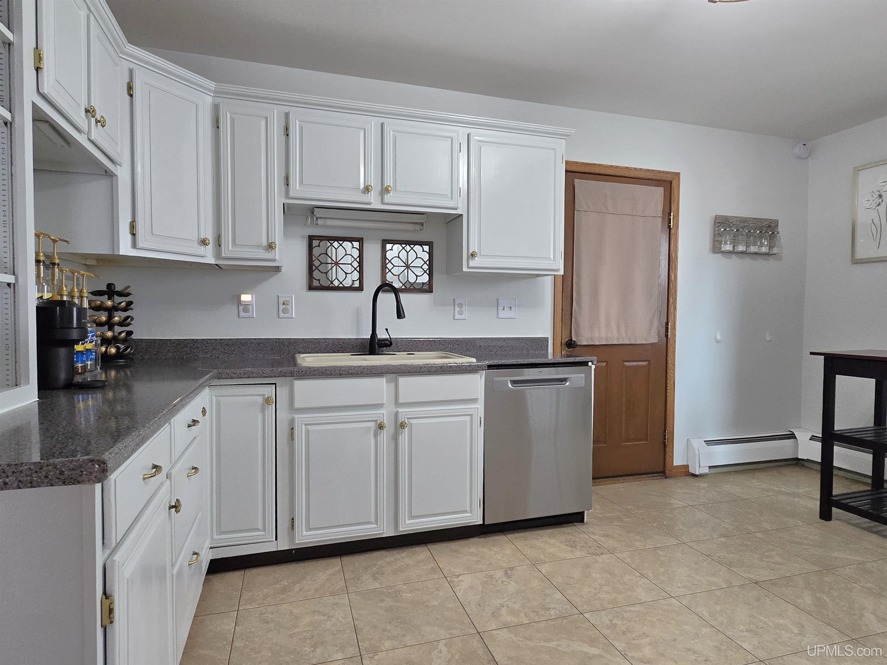 618 Maurice Street Ishpeming, MI 49849 - Photo 12 of 39