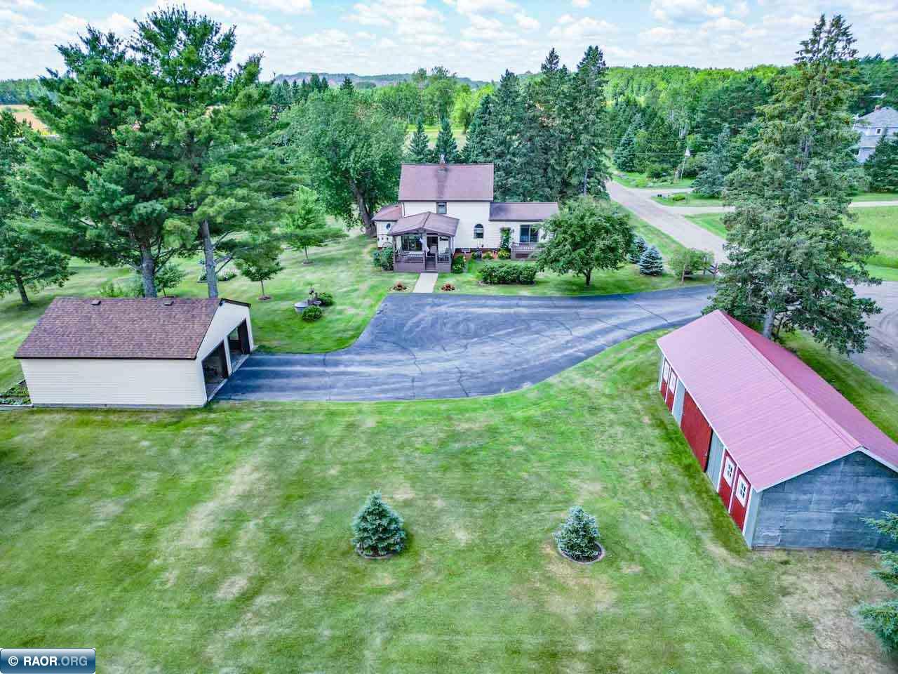 10722 Maturi Road Hibbing, MN 55746 - Photo 4 of 48