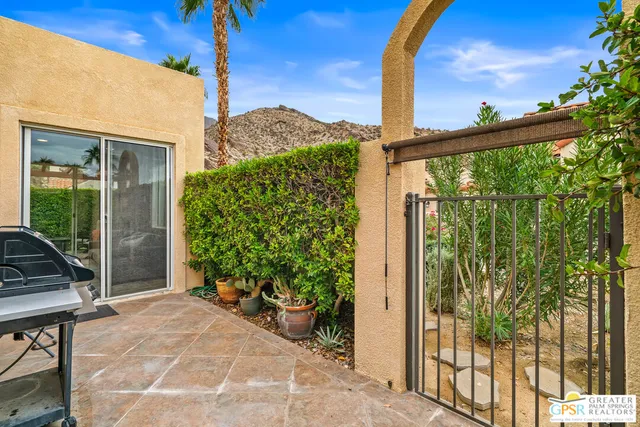 $849,000 | 226 Canyon Circle North, Palm Springs, CA 92264