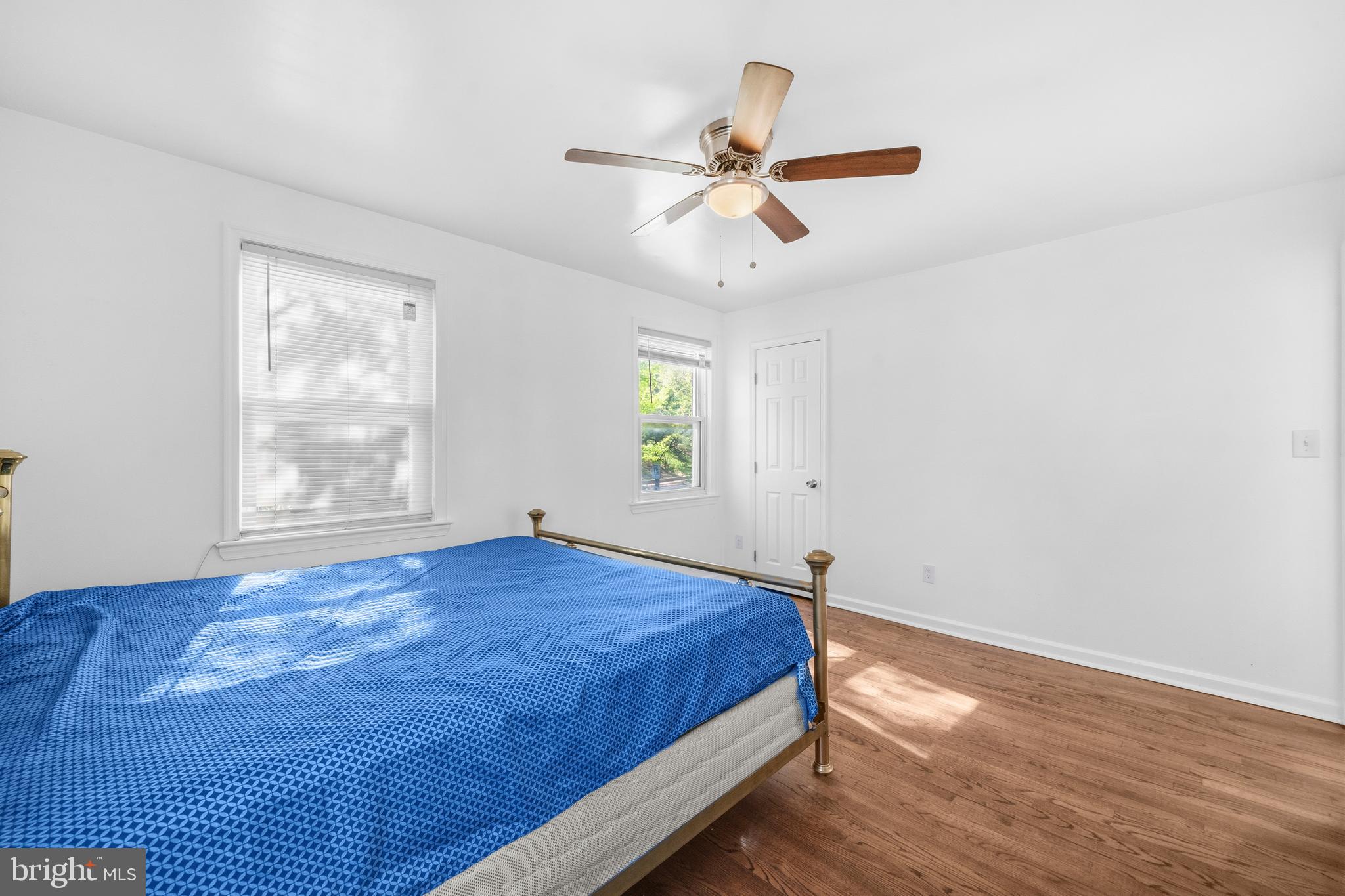 520 49th Street Northeast Washington, DC 20019 - Photo 18 of 38 a bedroom with a bed and a window