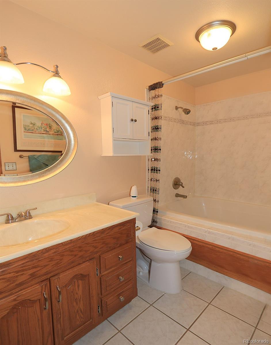 270 Quail Ridge Circle Highlands Ranch, CO 80126 - Photo 14 of 35 Gallery Image 14