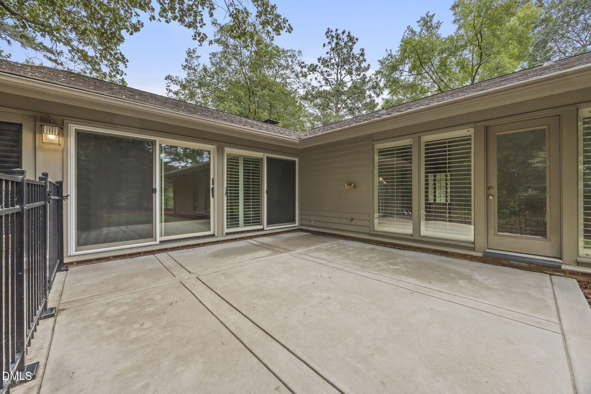 501 Valley Road Fayetteville, NC 28305 - Photo 16 of 72 10-web-or-mls-484A9800