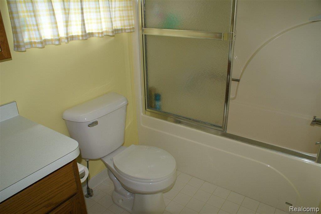 5169 Whipple Lake Road Clarkston, MI 48348 - Photo 23 of 25 DSC00471.JPG
