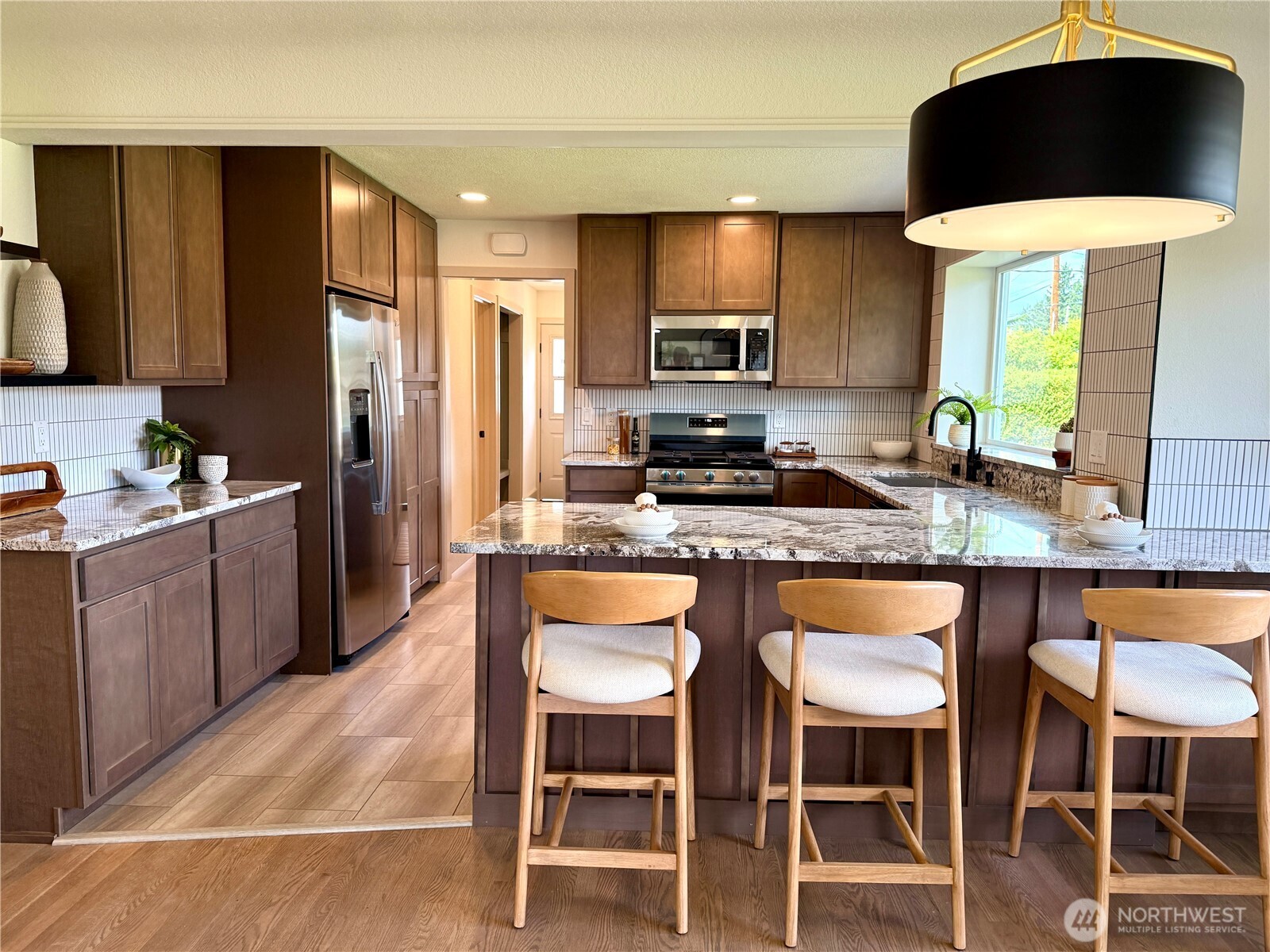 2835 McLeod Road Bellingham, WA 98225 - Photo 9 of 21 Gallery Image 9