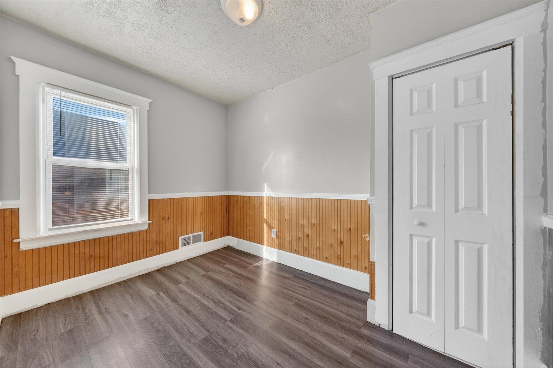 2966-2970 Harding Street Detroit, MI 48214 - Photo 19 of 39 19-2970-Harding-St-Detroit-MI-48214-Wind