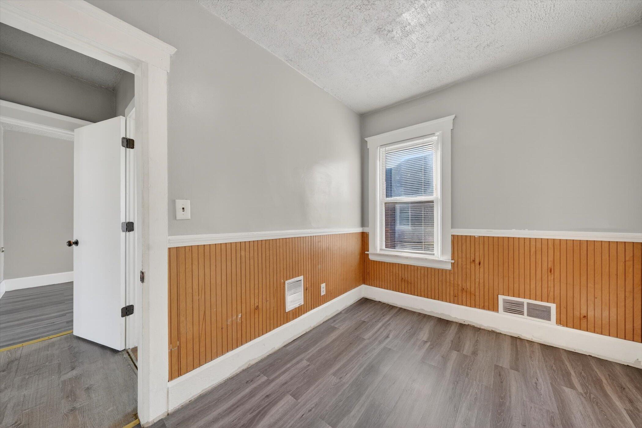 2966-2970 Harding Street Detroit, MI 48214 - Photo 20 of 39 20-2970-Harding-St-Detroit-MI-48214-Wind